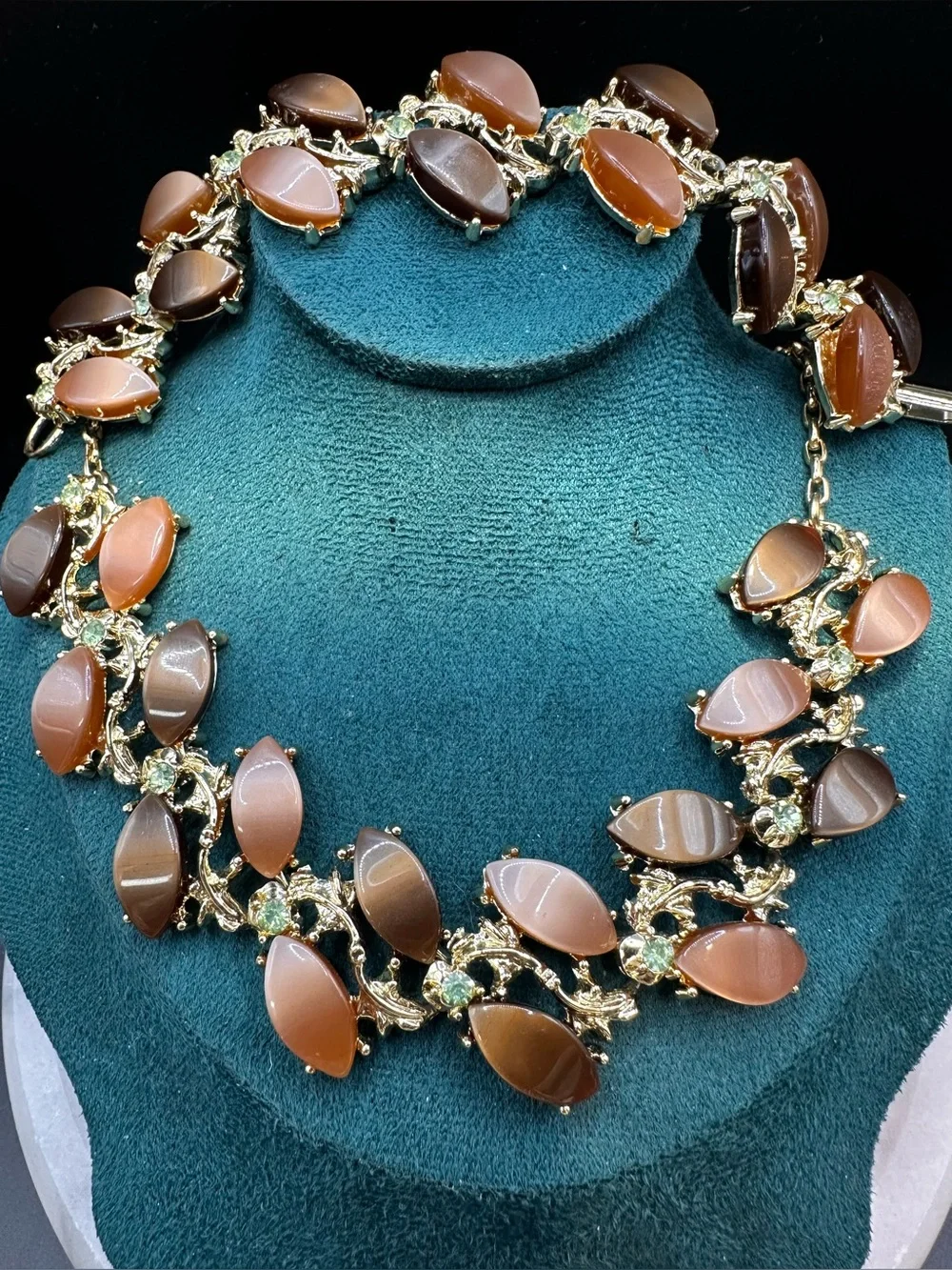 Mid Century Thermoset Uranium Glass Rhinestones Necklace & Bracelet - Picture 3 of 14